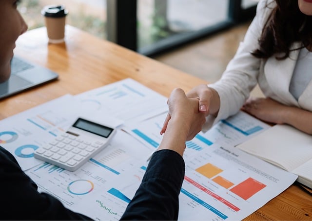 Comment maîtriser les ventes B2B et conclure plus de contrats ?