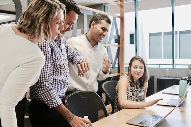 L'inbound recruiting : Comment attirer les candidats et les talents à soi grâce à cette stratégie innovante.