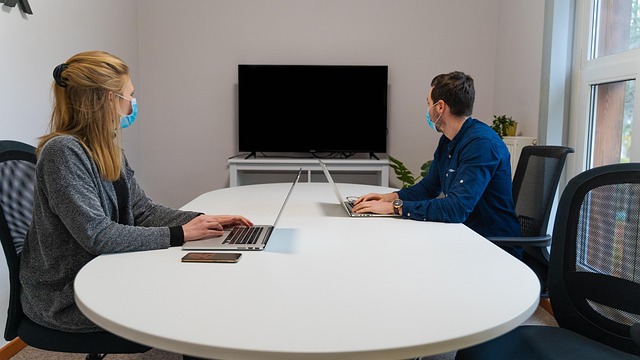Stratégie VoC : Comment Construire une Base Solide pour Améliorer l'Engagement Client